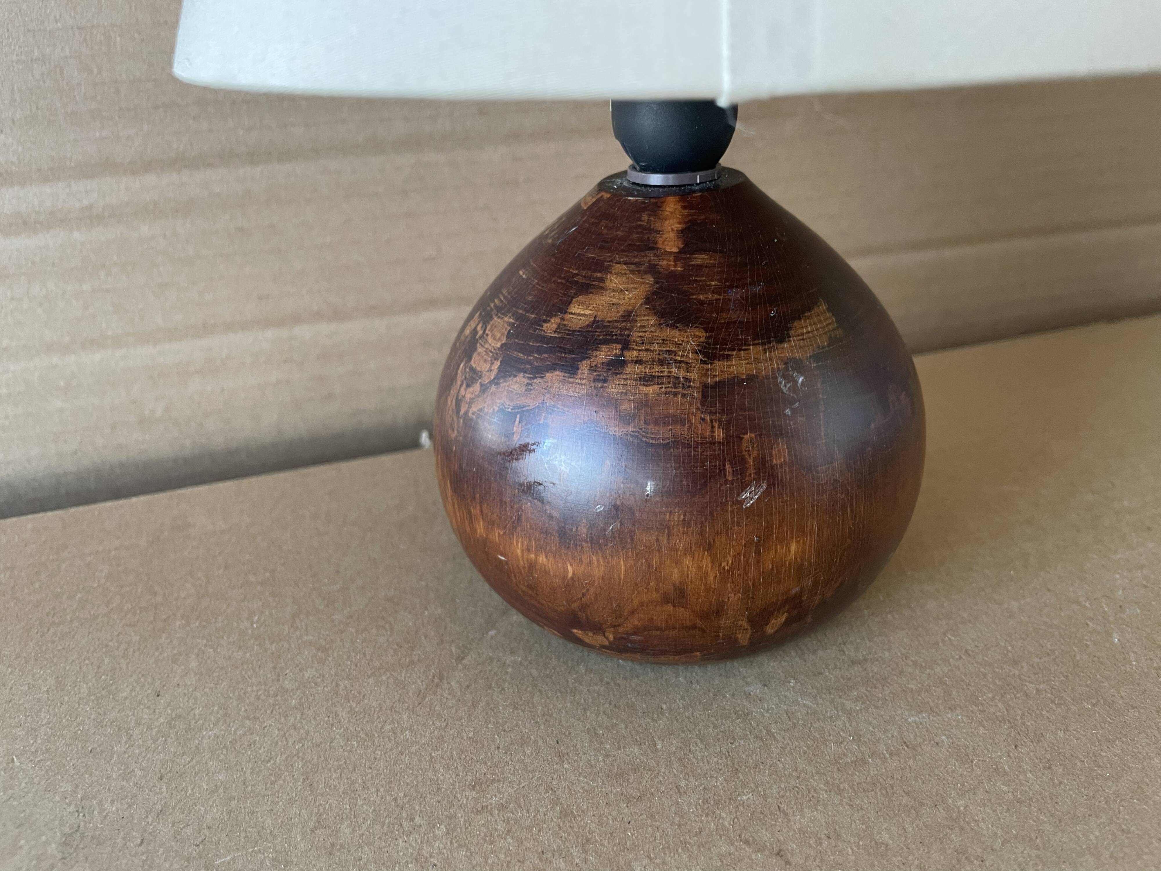 Wooden table lamp