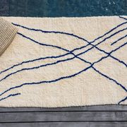 Tapis berbère Beni Ouarain blanc bleu