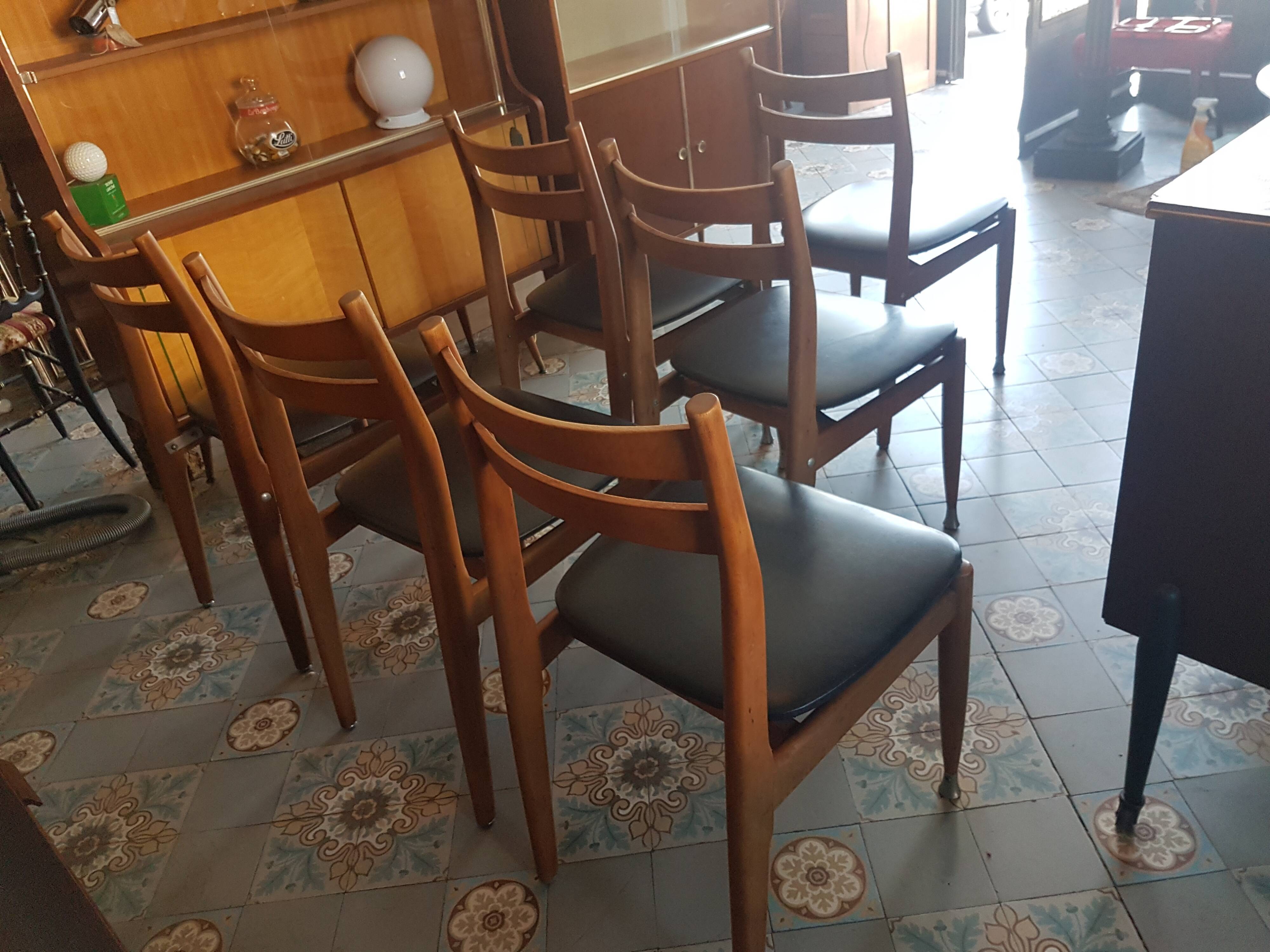 6 vintage leatherette chairs and wood