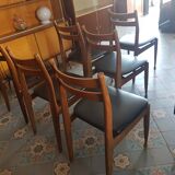 6 vintage leatherette chairs and wood