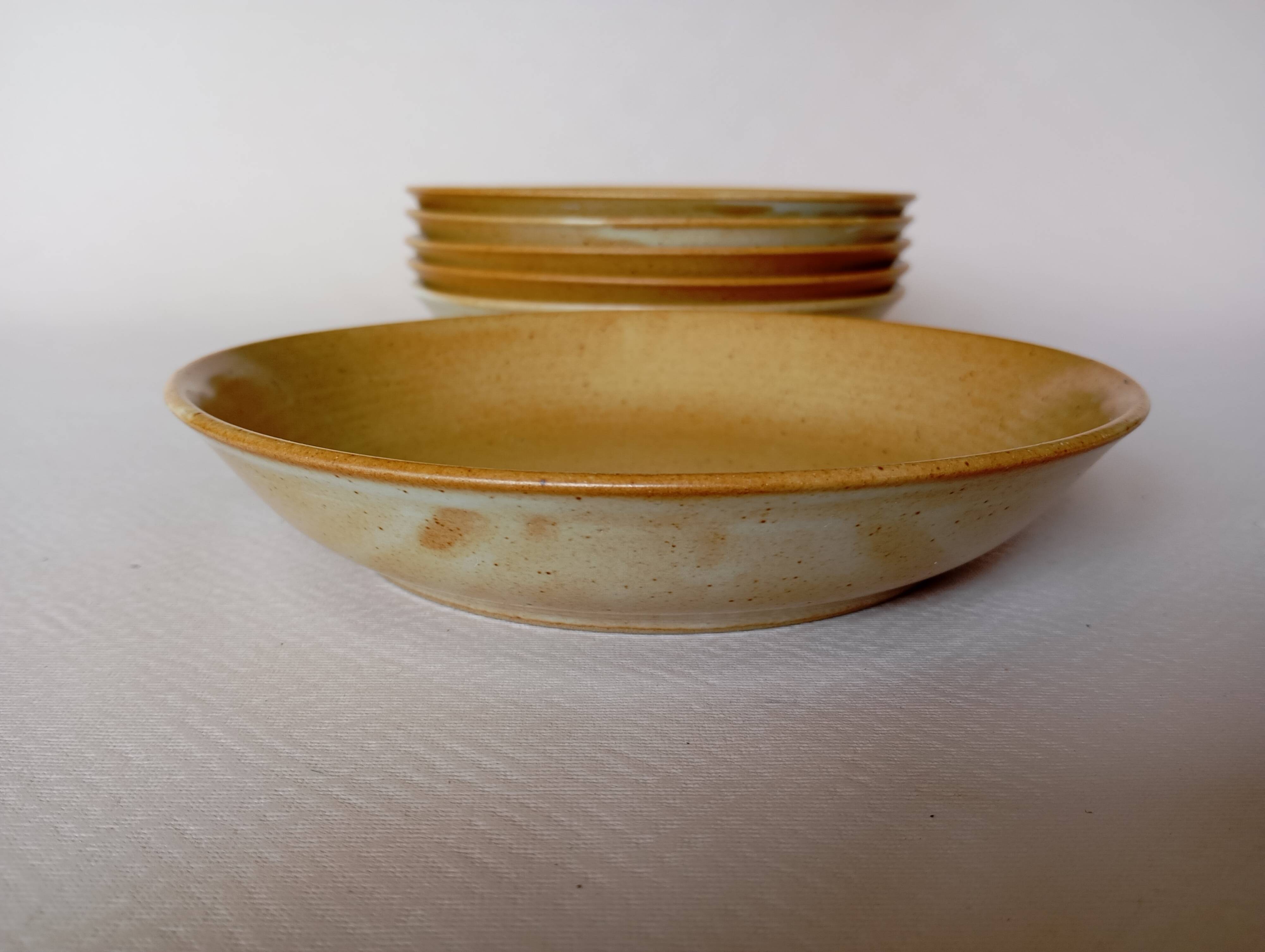 6 CNP Village stoneware skullcap plates