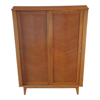 Parisian wardrobe with sliding doors