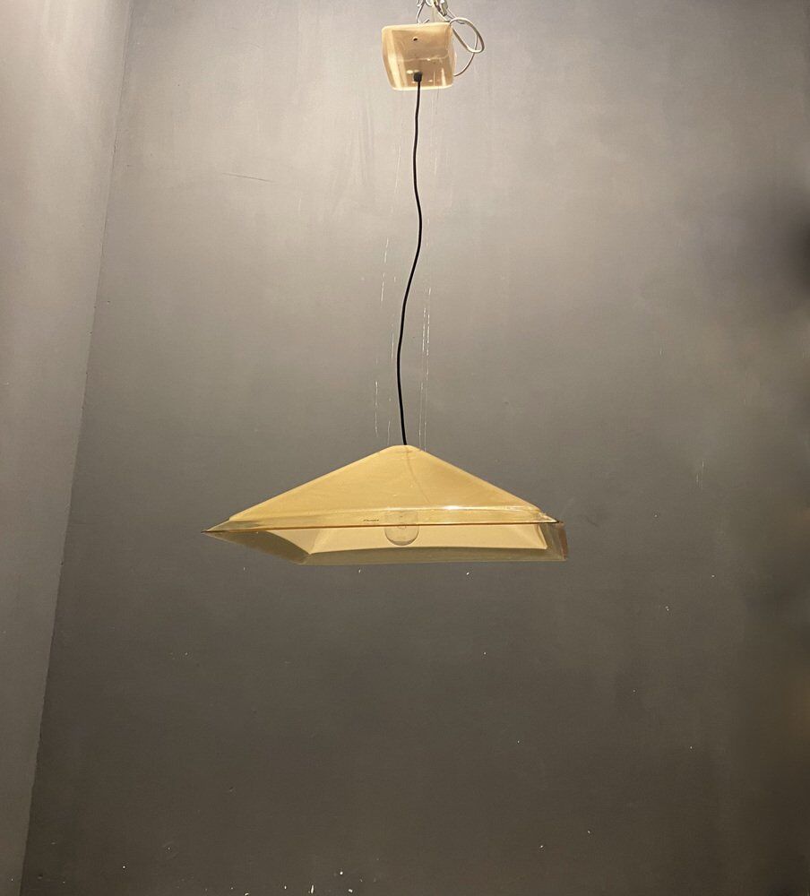 Suspensions en acrylique D’iGuzzini