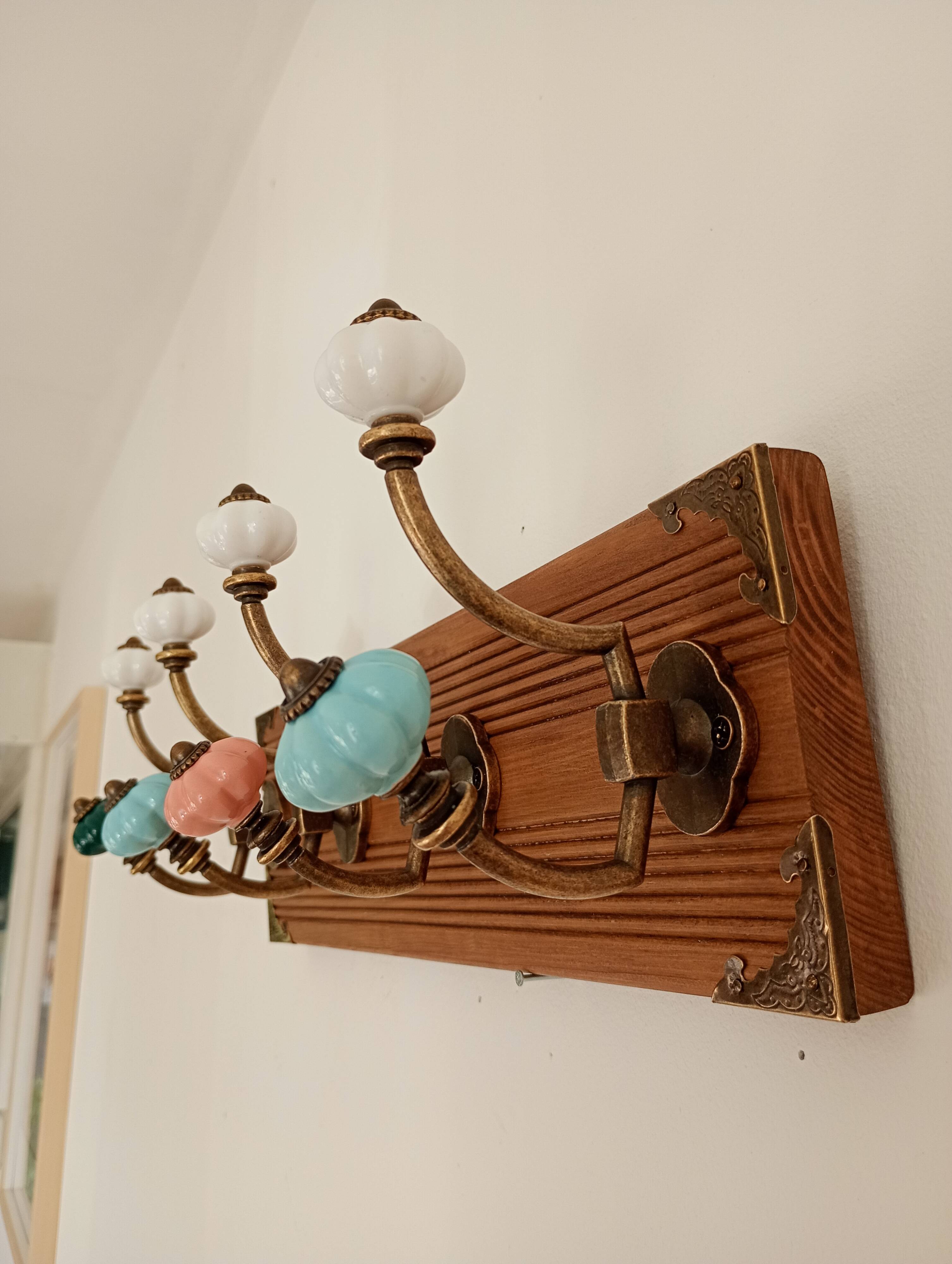 Wall-mounted coat rack with 8 hooks – vintage style – stained wood & metal