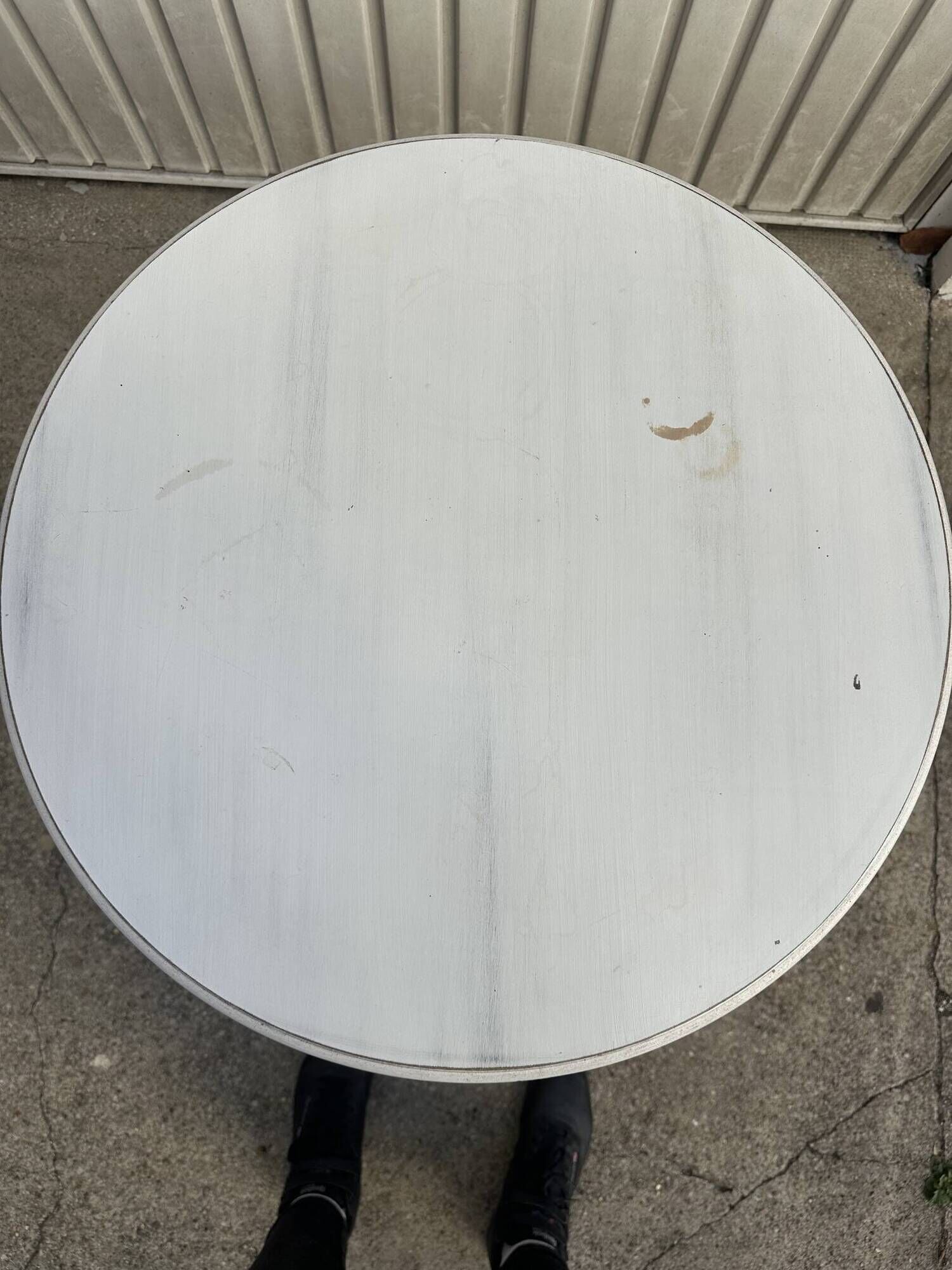 Unopiù white round table – indoor/outdoor – Ø60 cm