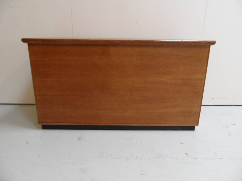 Vintage chest