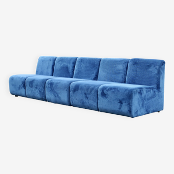 Modular sofa made up of 5 armchairs. Blue velvet. circa 1980