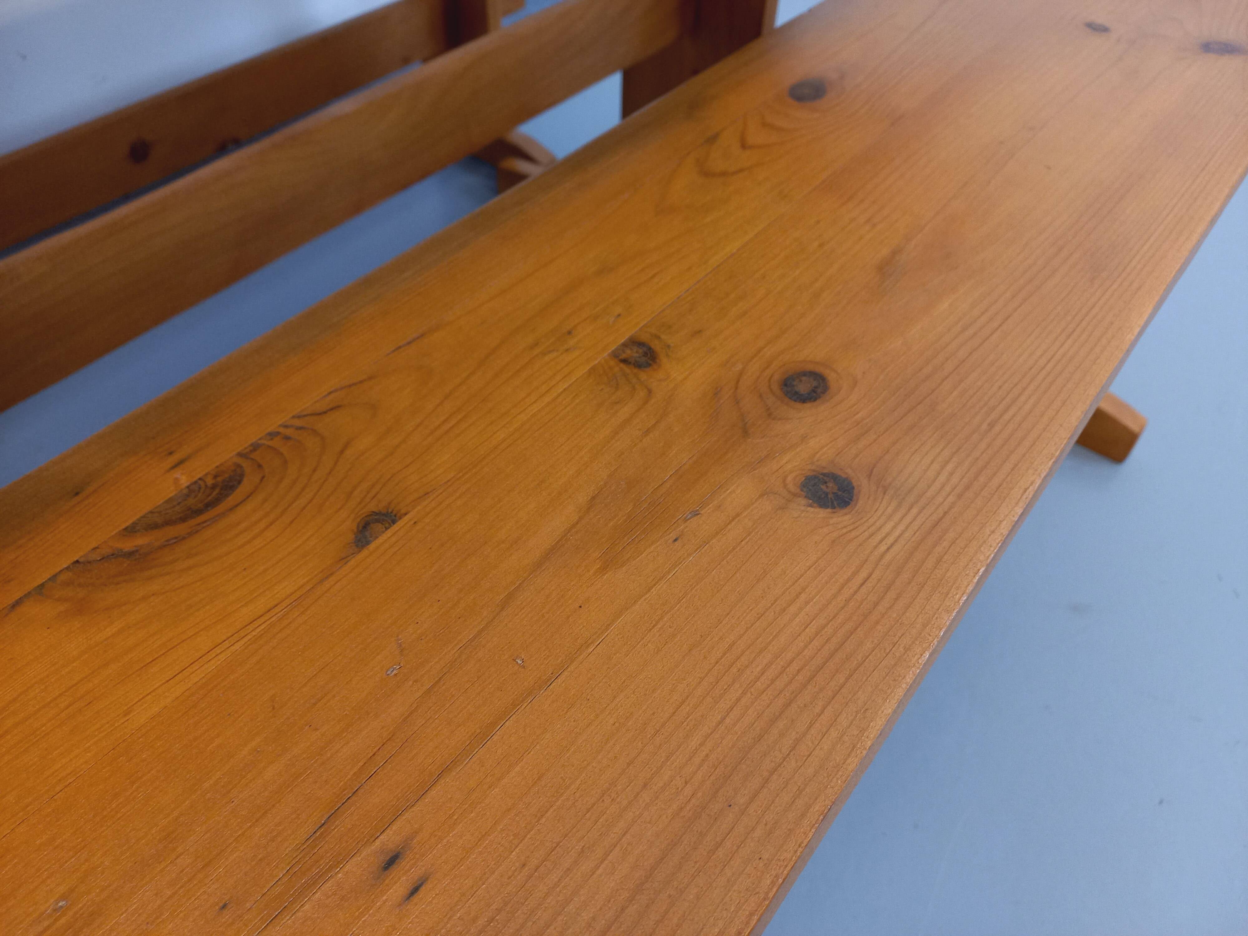 Suite of a table and 2 vintage fir benches from the 60s