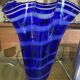 vase mouchoir bleu cobalt