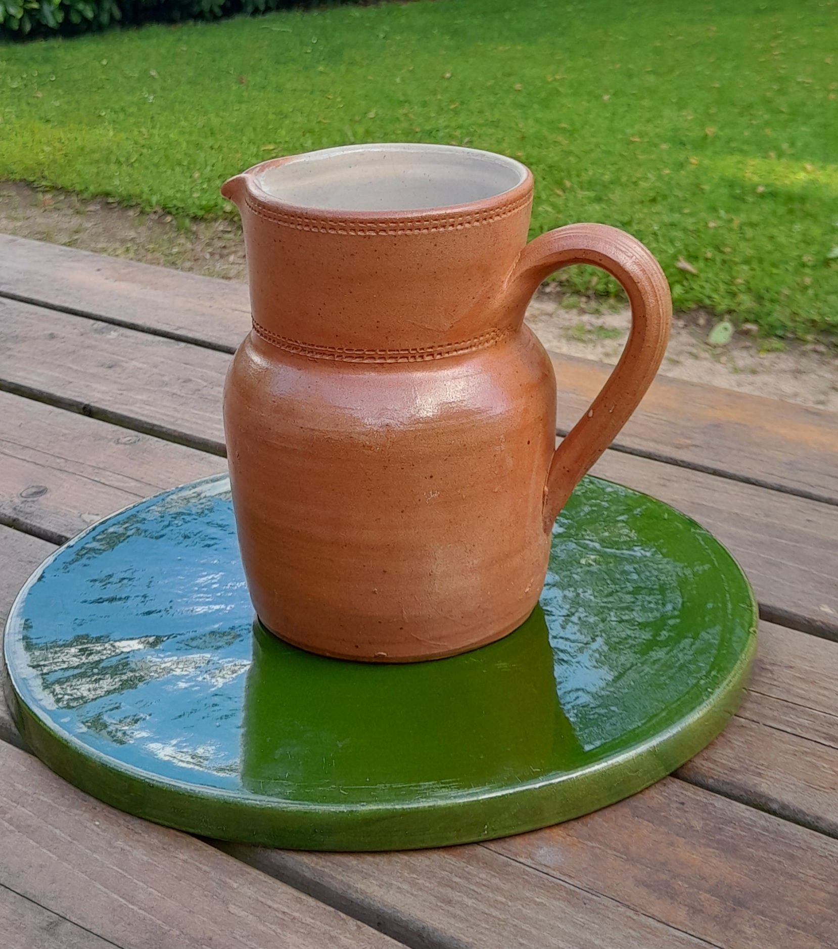 Large broc / pitcher (1l) in artisanal sandstone, very good condition signed sandstone from Bonny, France