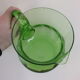 Pichet ou broc à eau en verre ouraline couleur vert ancien