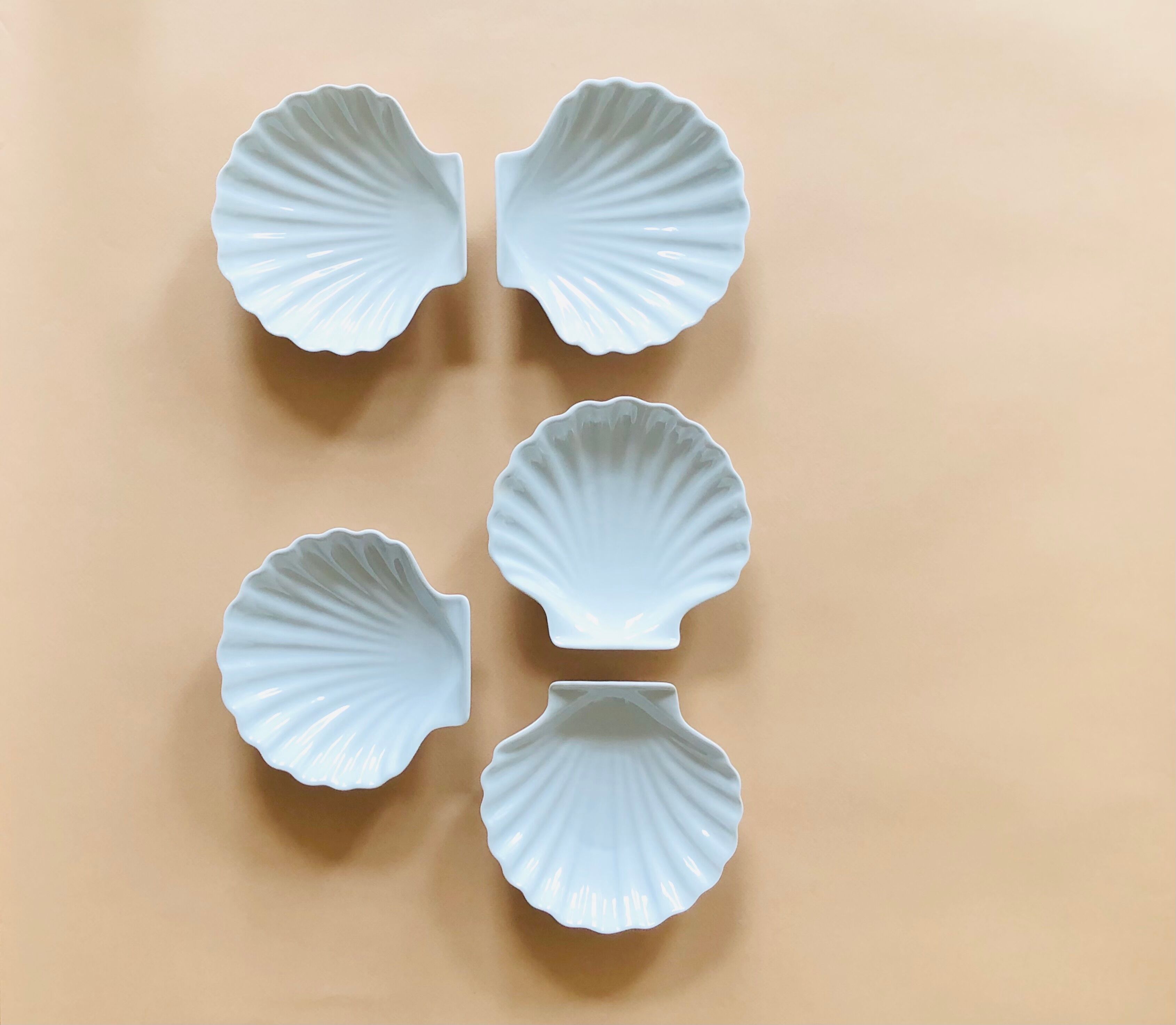 Empty-pocket porcelain shell cup