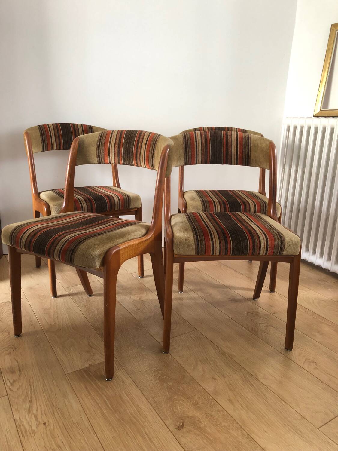 Series of 4 vintage Scandinavian style chairs