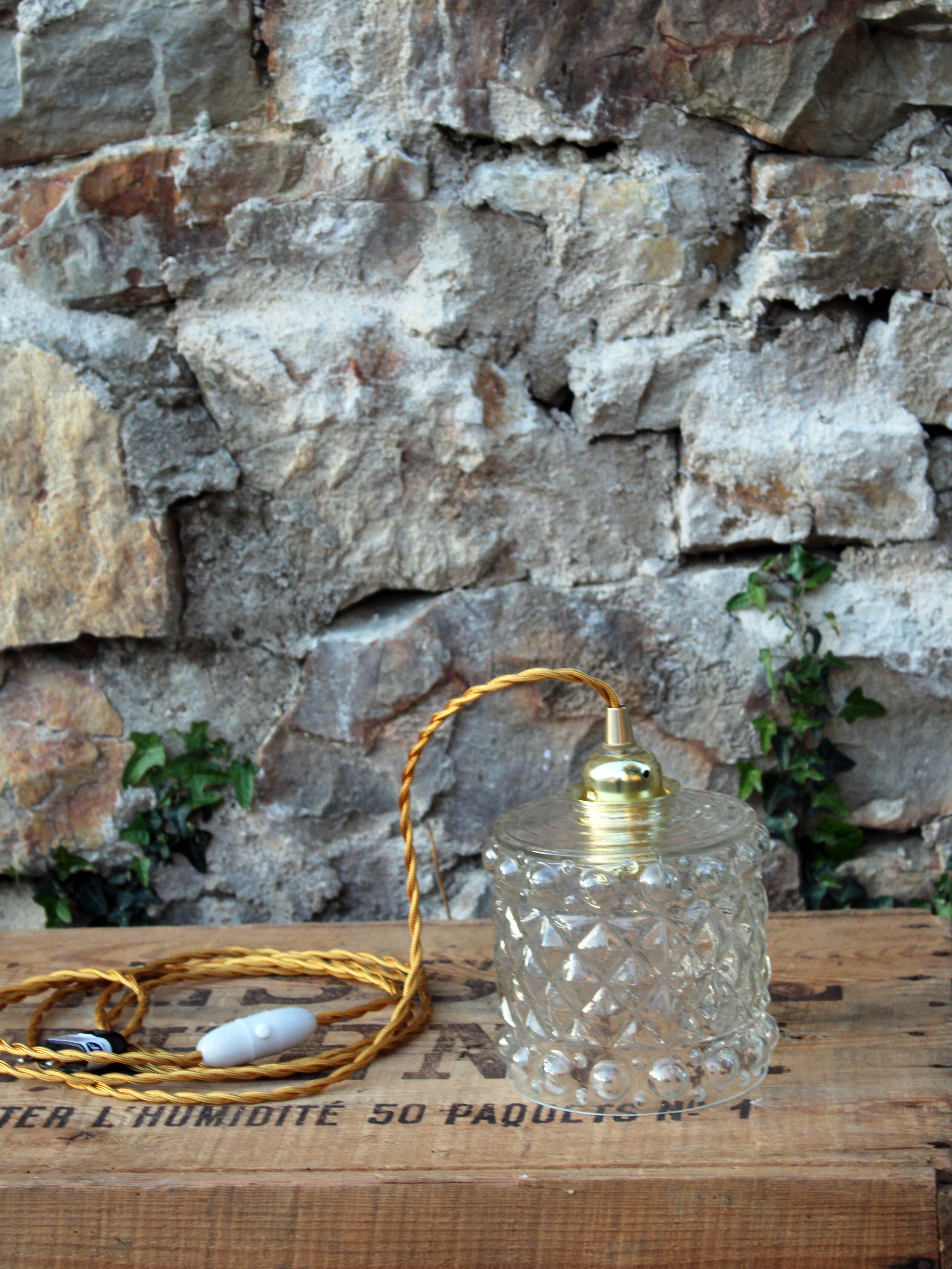 Moulded glass globe walk-in lamp