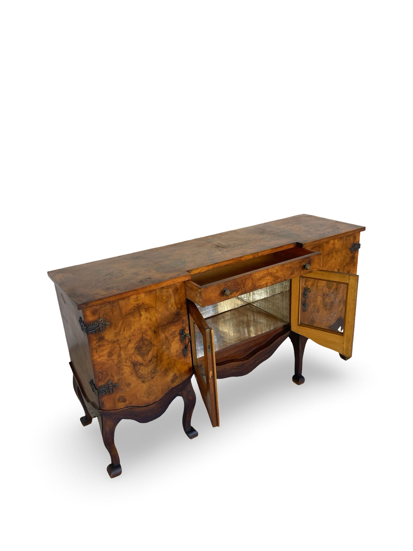 Buffet en noyer burr italien, années 1930.