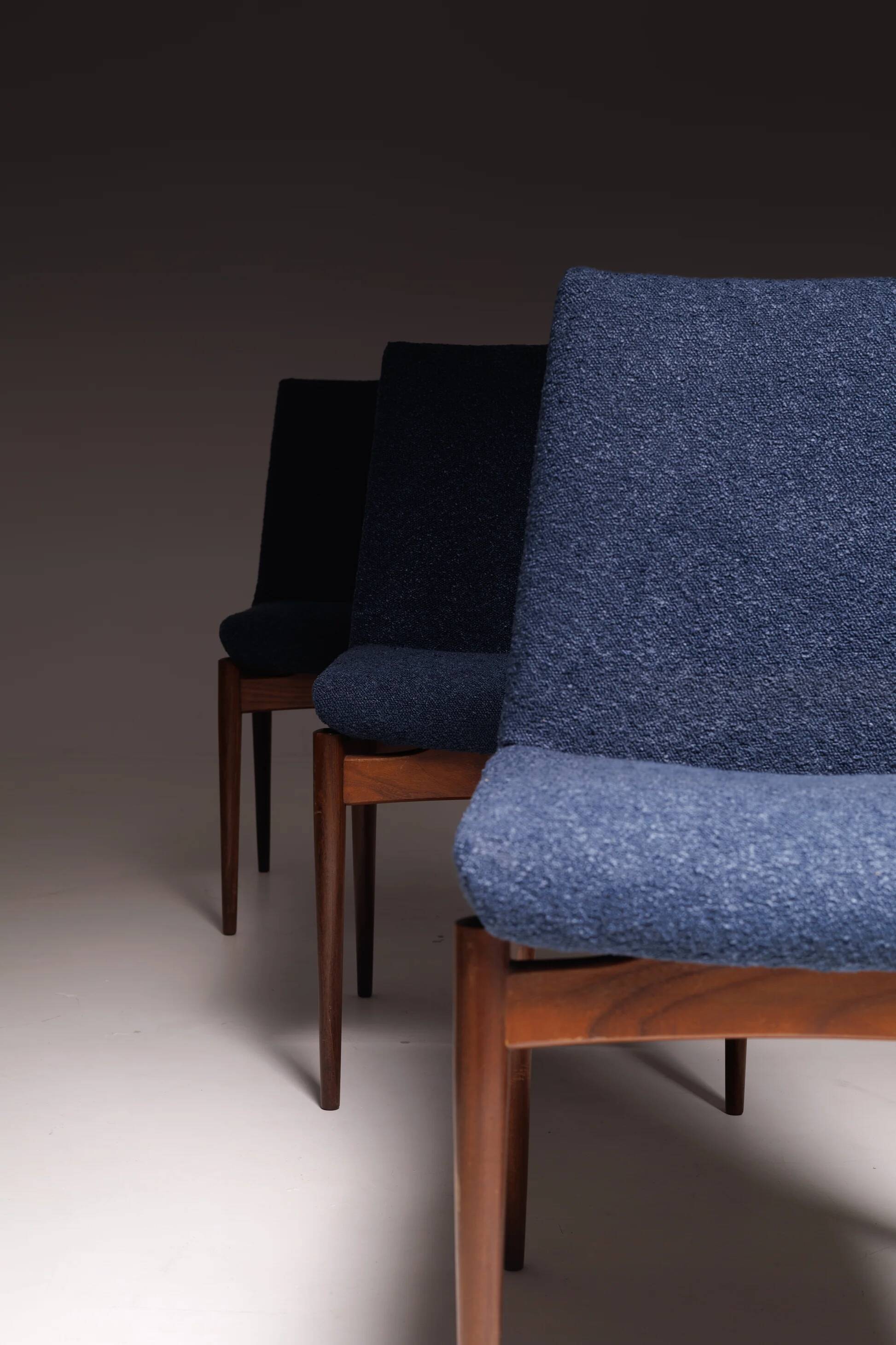 Mid-century modern chairs - set of 8