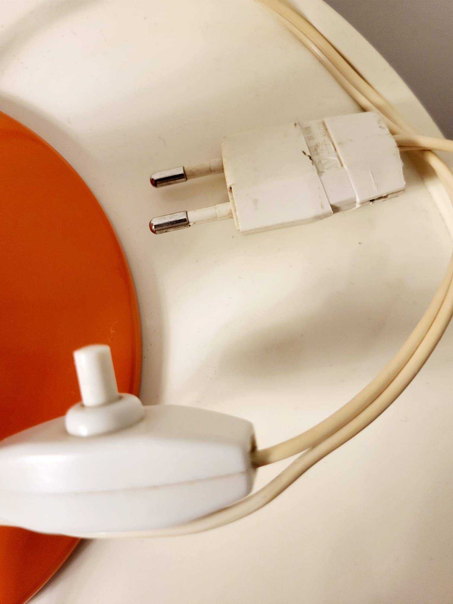 Vintage space age tafellamp uit de jaren 60 met lampenkap in glas