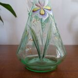 Ancienne carafe émaillée de fleurs en verre