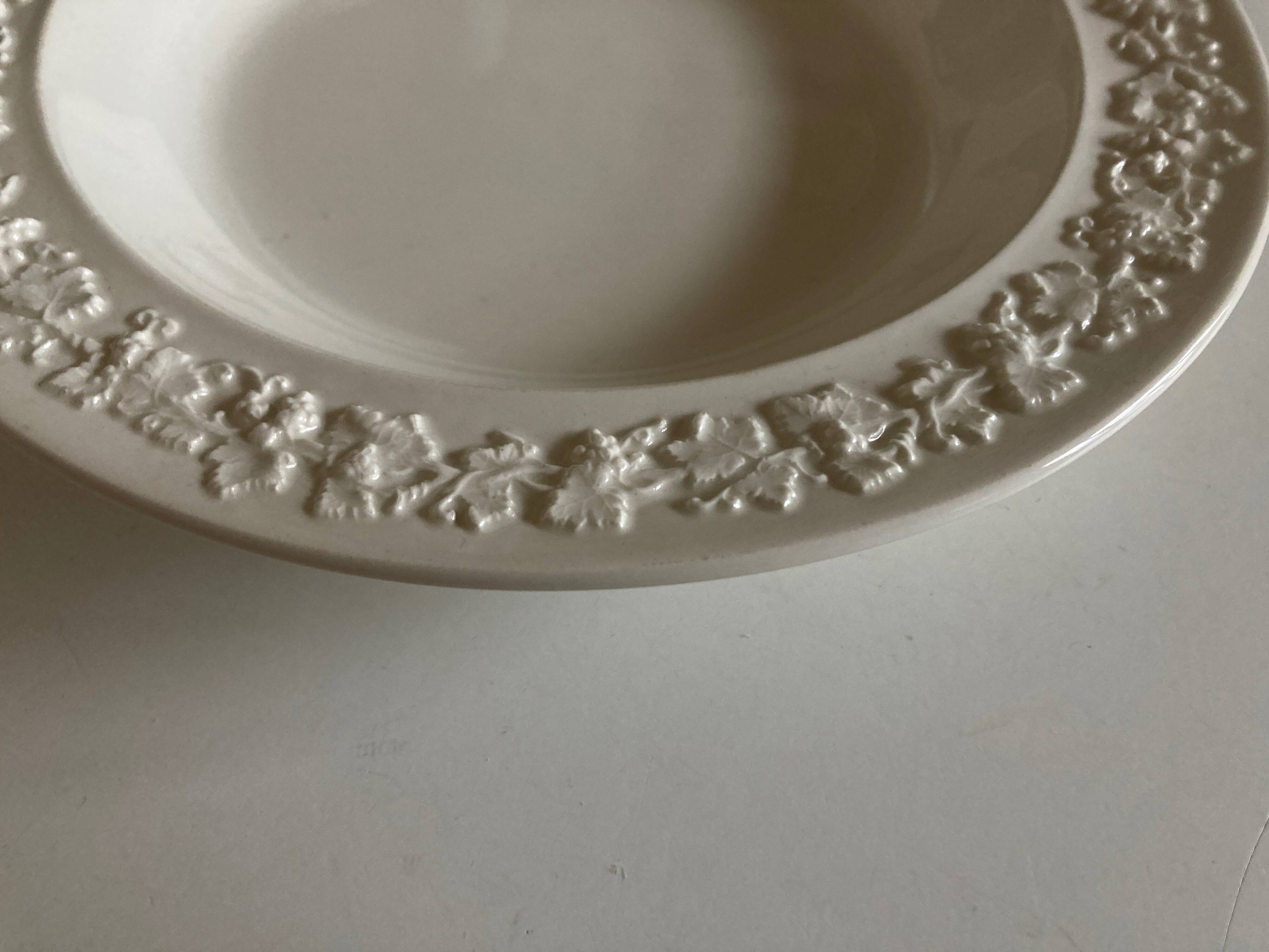 Neo classic Wedgwood plate fine earthenware Etruria Barlaston 19th