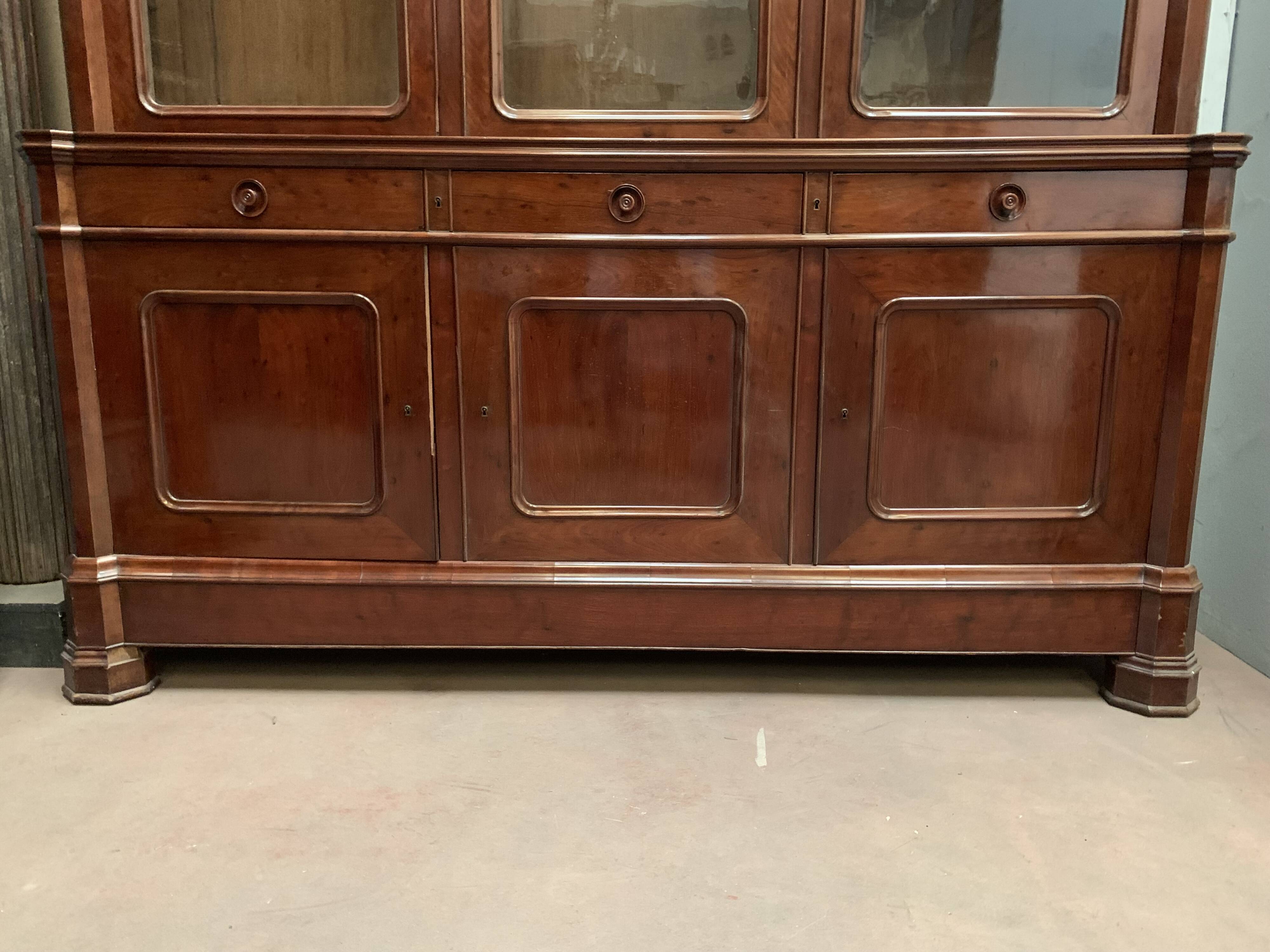 Window furniture in two bodies Napoleon III Mahogany and veneer XIX century