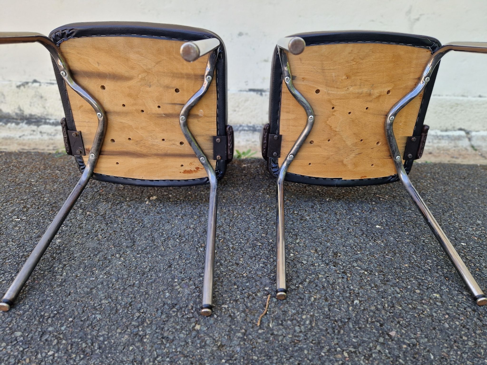 Pair of designer chairs 50