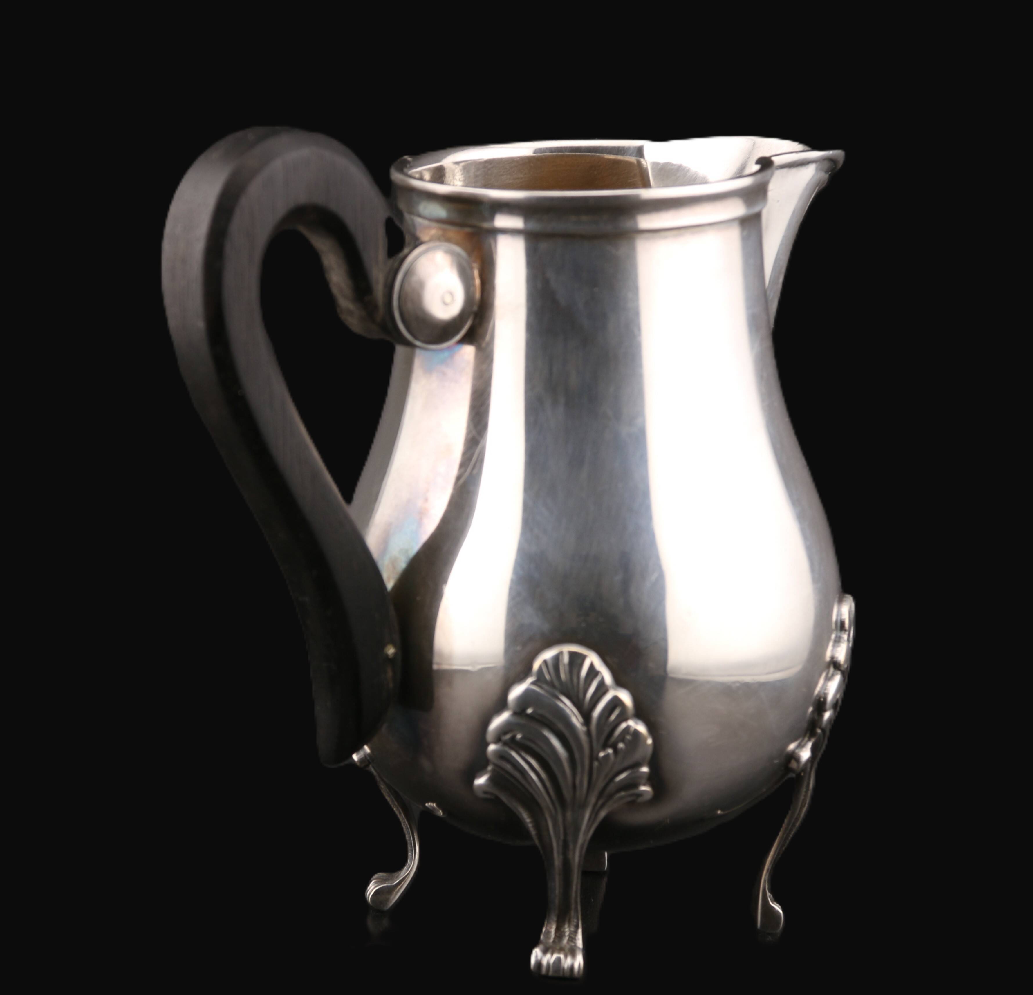 Pot à lait Quadripode Vintage en Métal Argenté, Poinçon J. NOE