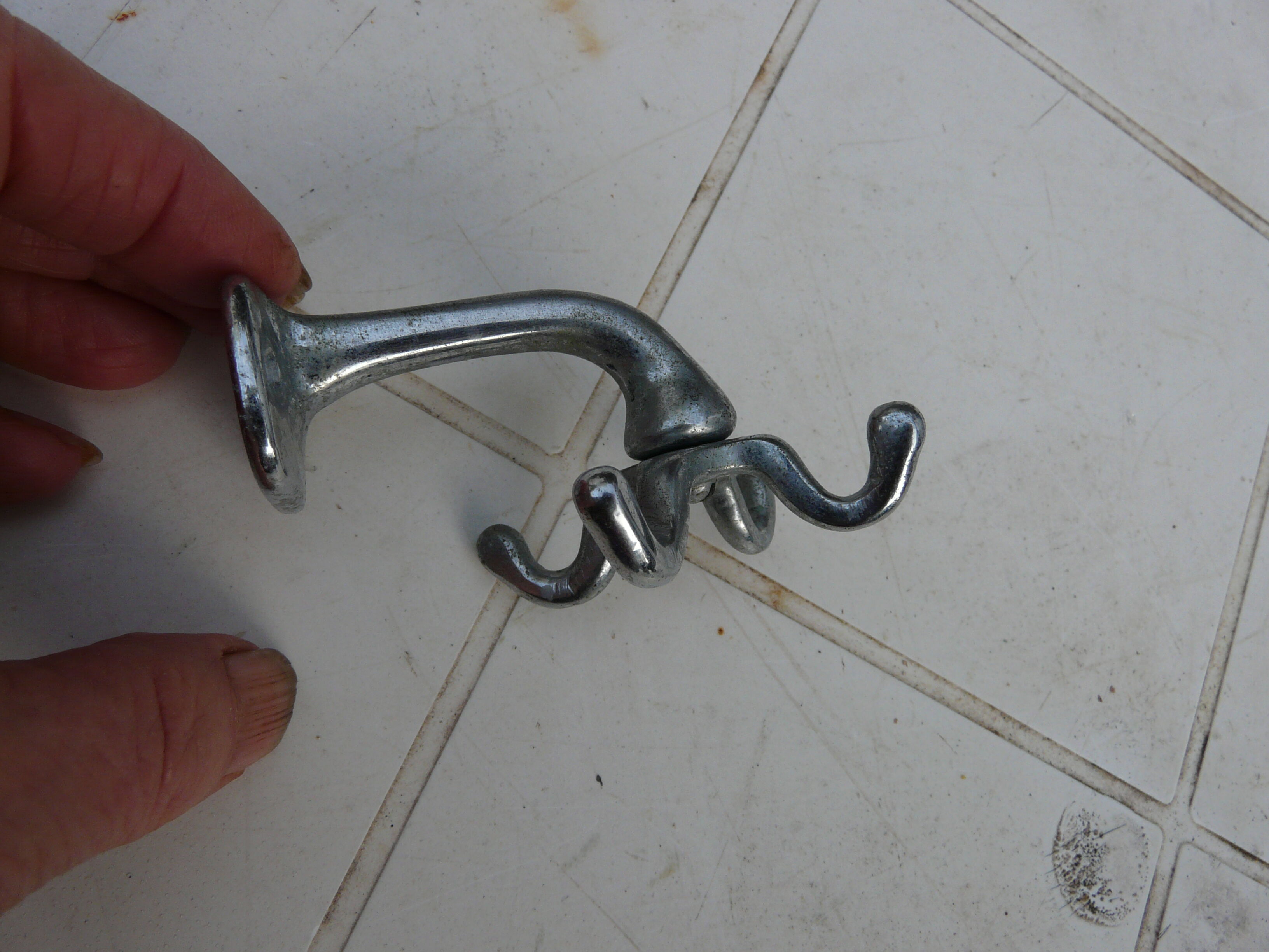Towel rack or glove rack chromed metal e art deco bathroom accessory
