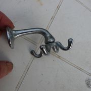 Porte serviette ou porte gant en métal chromé e art déco accessoire salle de bain