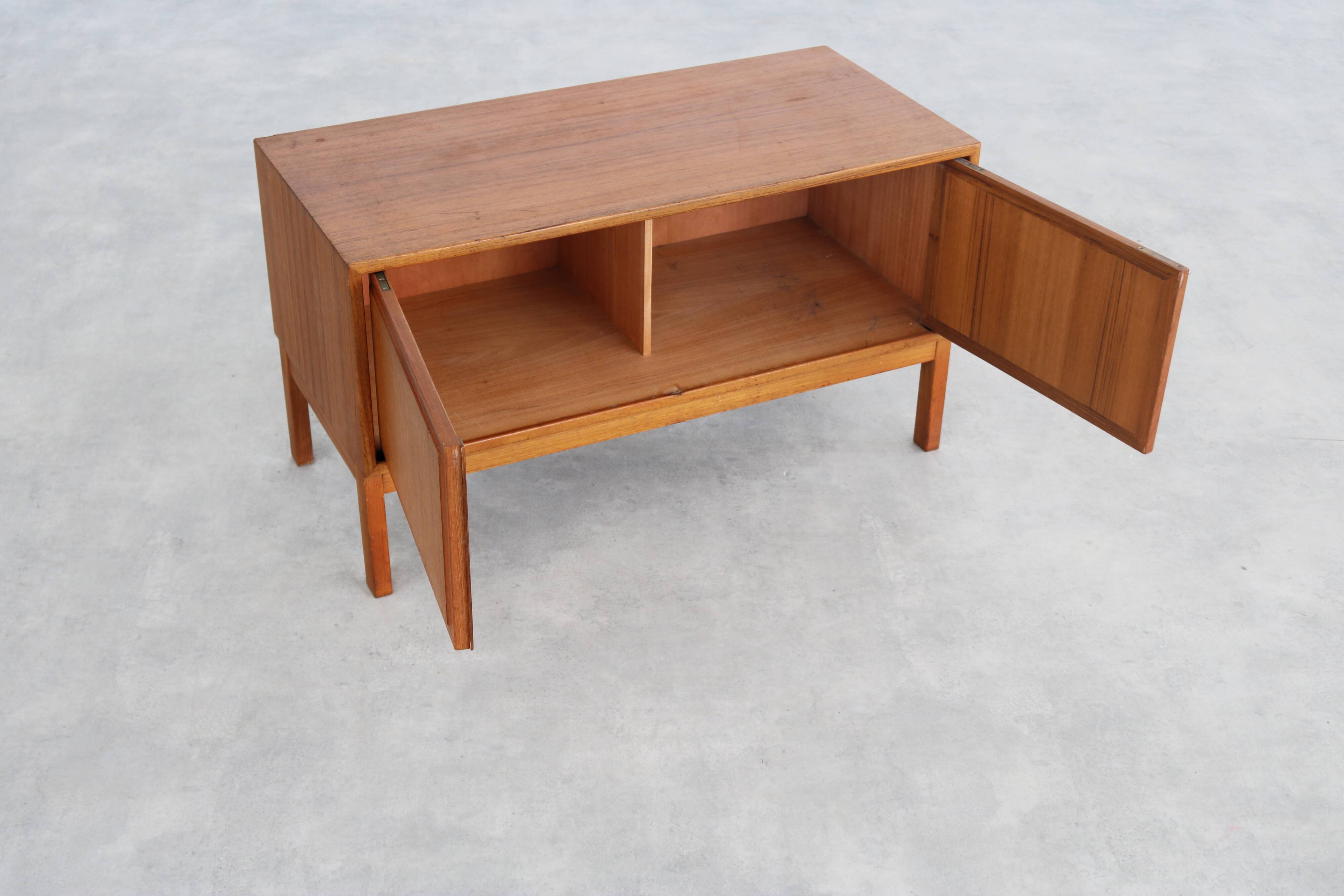 vintage TV unit | small furniture | teak | Swedish