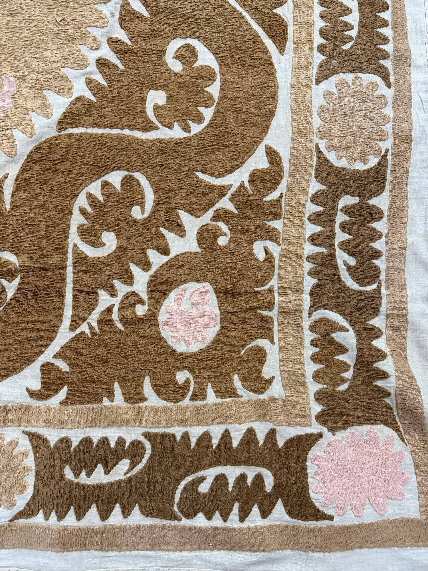 Vintage hand-embroidered tablecloth 156x160 cm