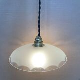 Petite suspension en verre ancienne