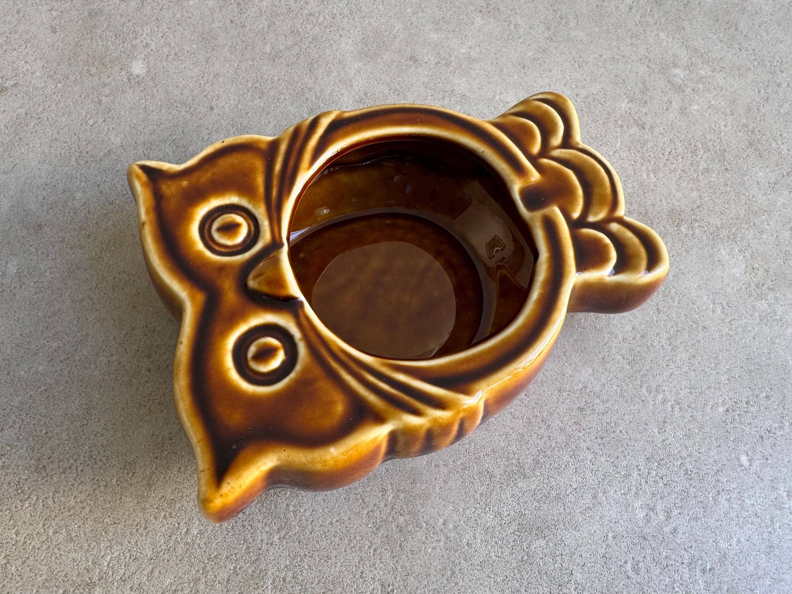 Vintage 70s ceramic owl ashtray