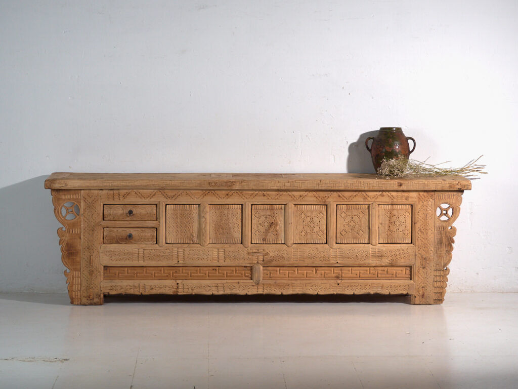 Antique carved buffet in fir wood – China, circa 1930