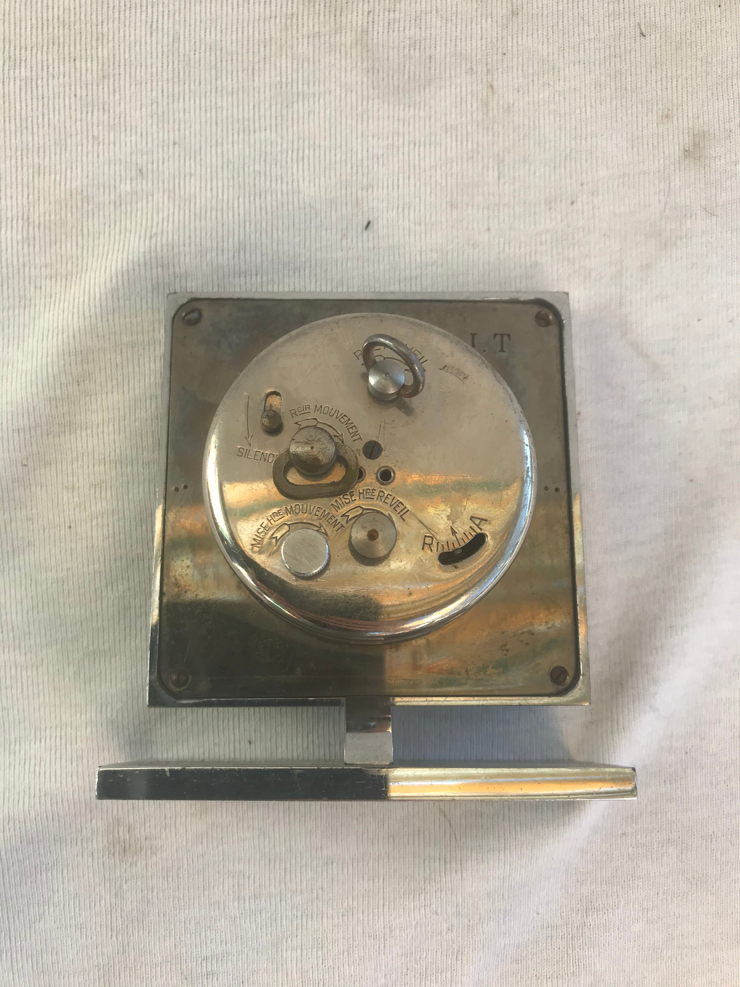 Former reveil square metal chrome vintage decoration