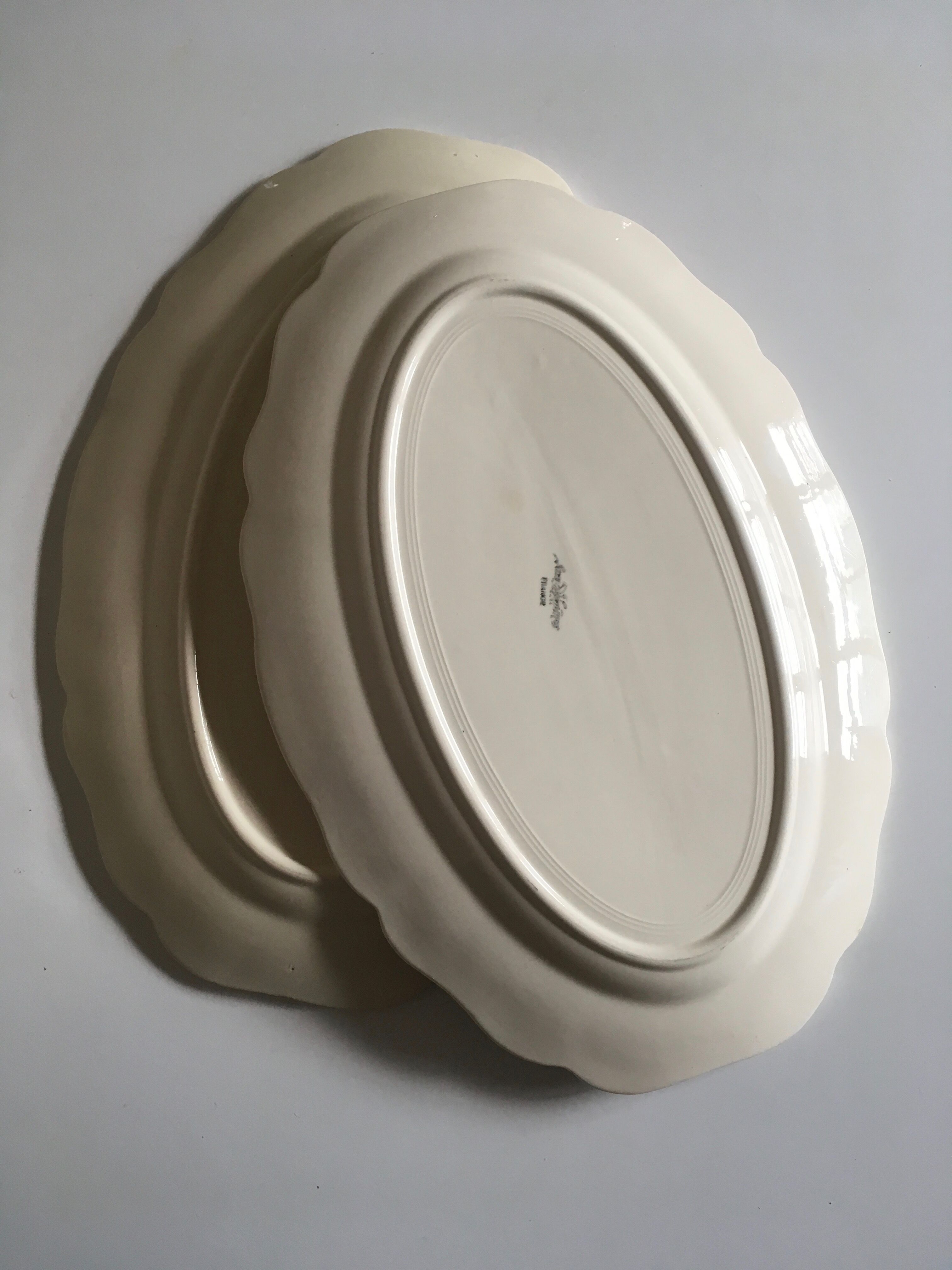 Sarreguemines ivory dish with oval godrons 38cm