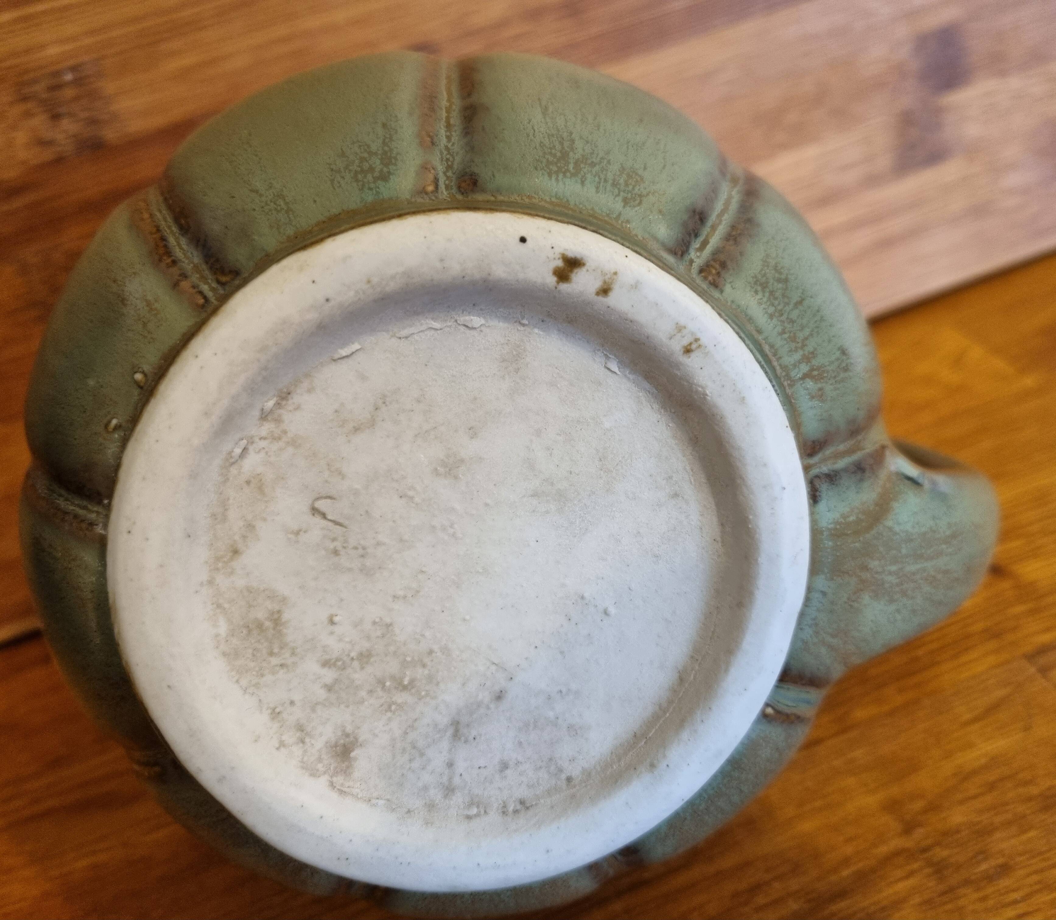 Vintage pitcher 1 L melon shape