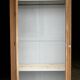 Authentique armoire parisienne des années 40. Remise au propre