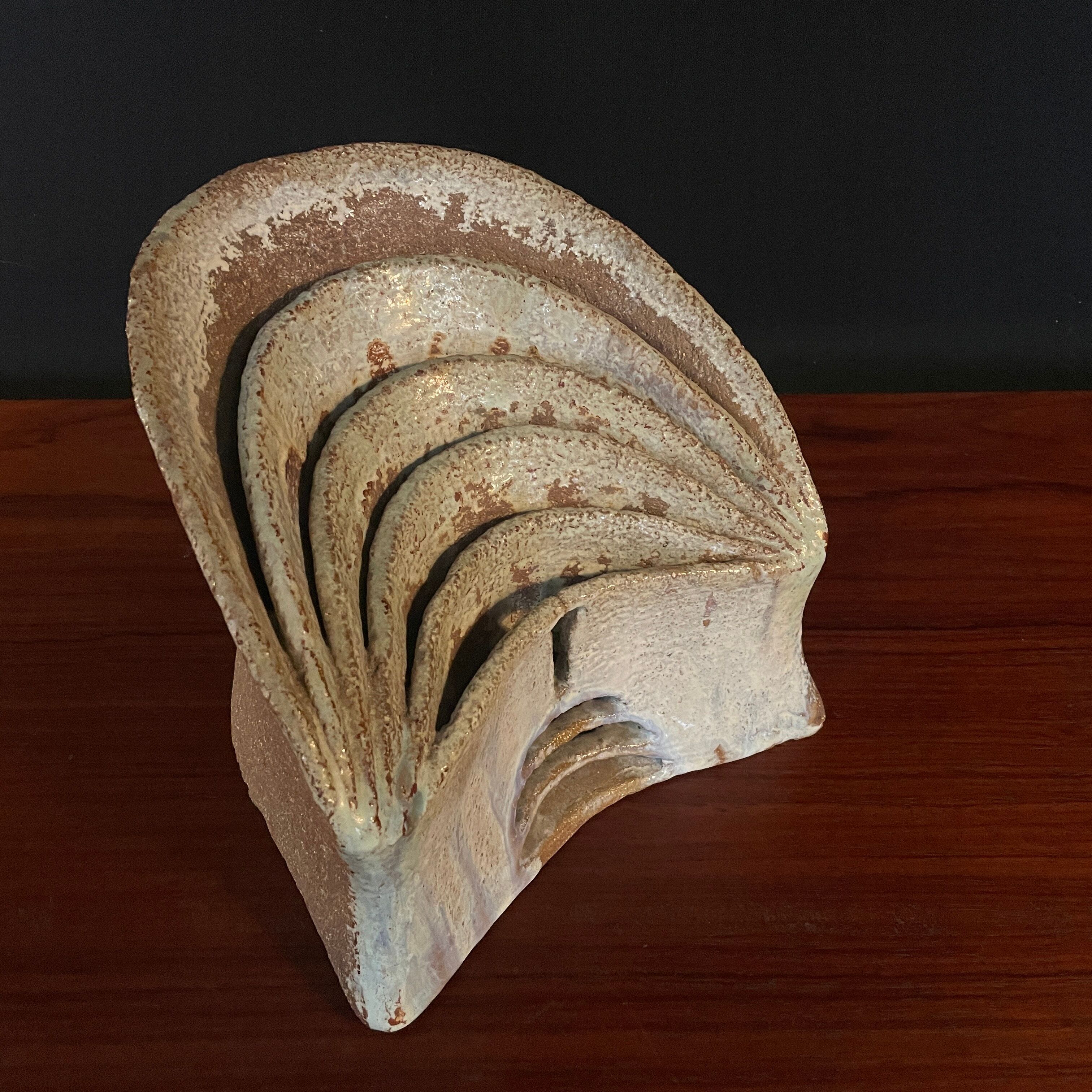 Decorative ceramic lamp