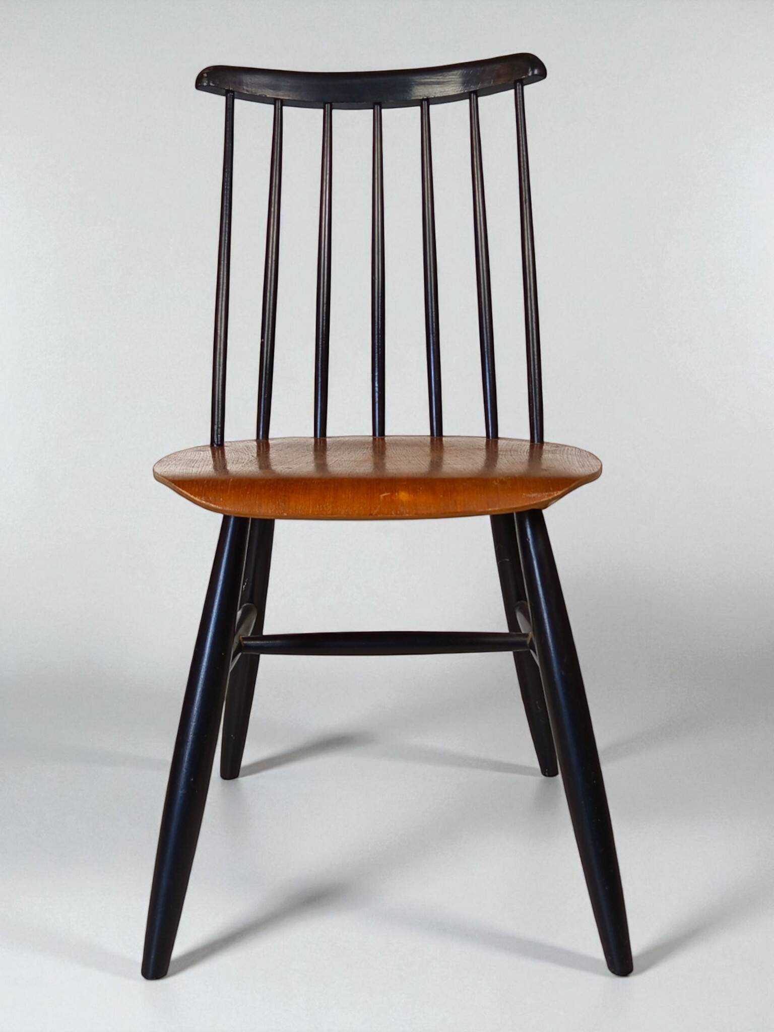 Vintage Scandinavian chair Fanett