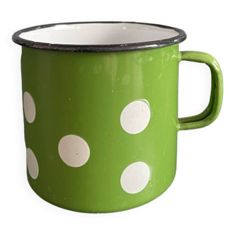 Tasse verte en tôle émaillée vintage