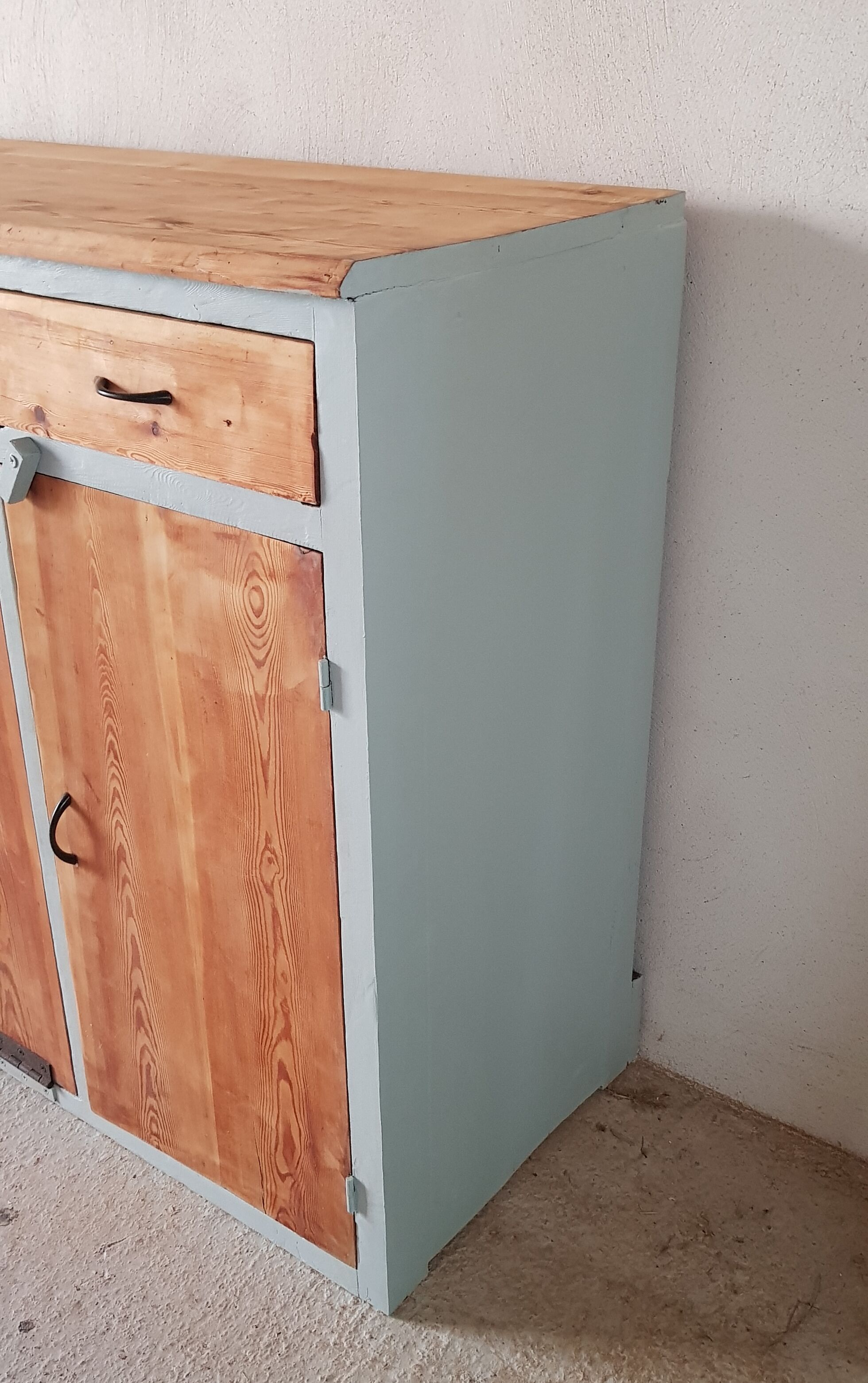 Vintage buffet
