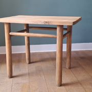 Table d'appoint brutaliste