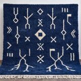 Magnificent handmade rug 250cm x 300cm