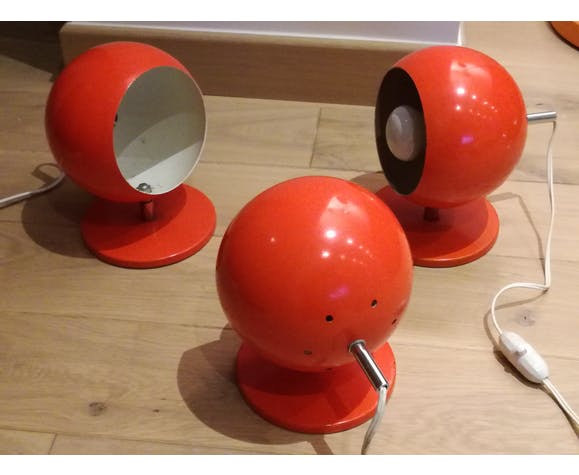 Lamps articulated metal balls