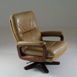 Leather lounge chair by André Vandenbeuck