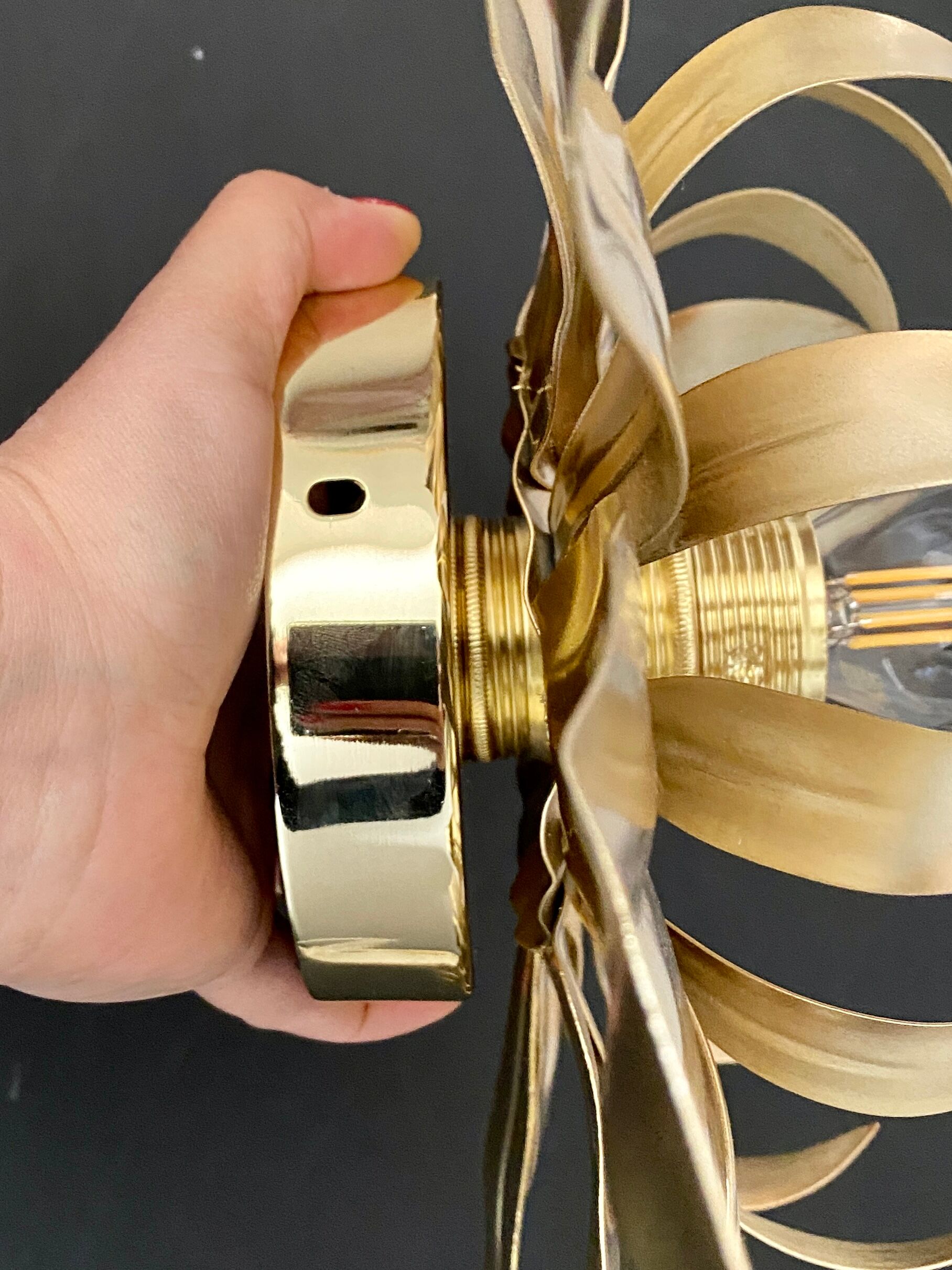 Vintage wall lamp golden leaves