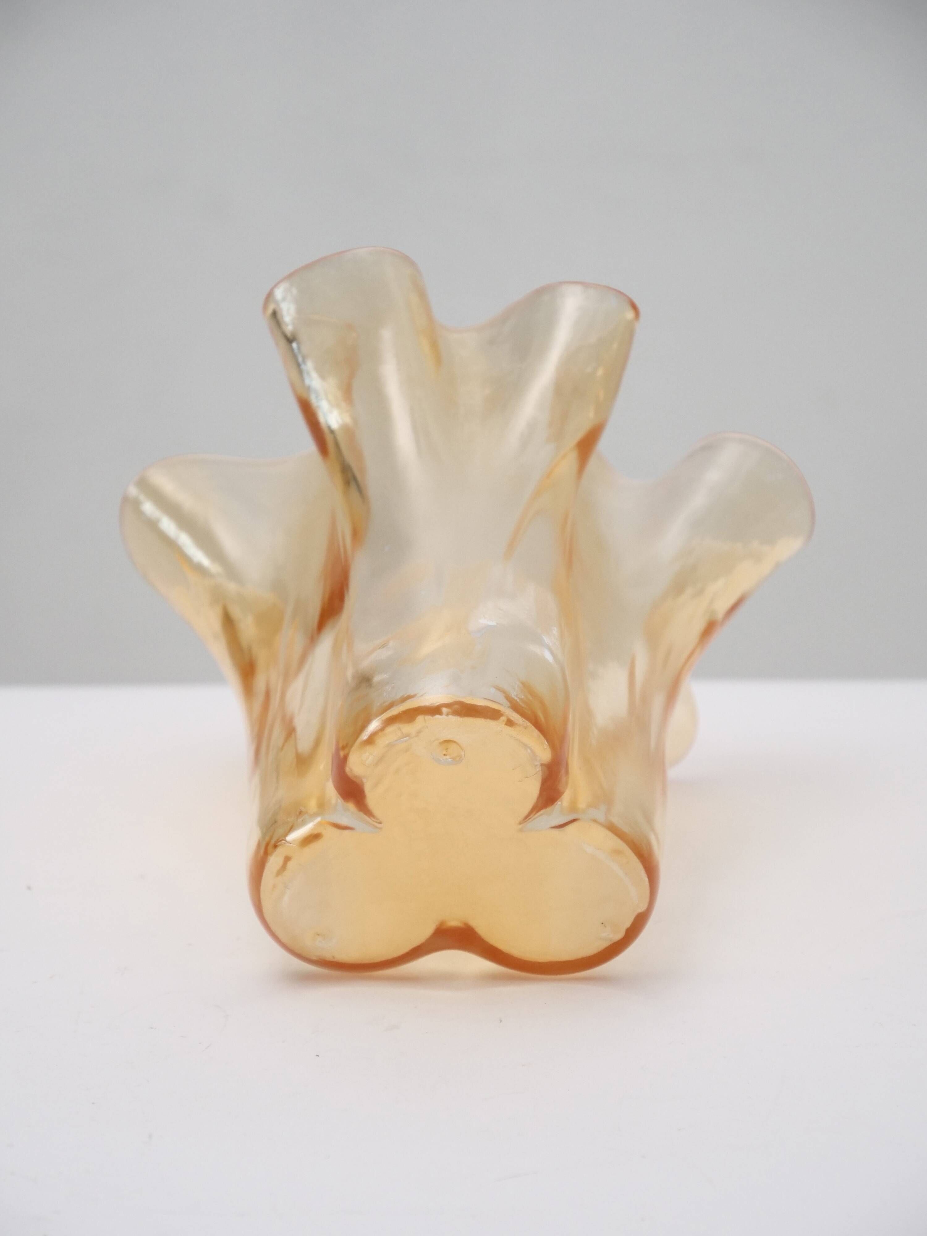 Vase mid century de Pertii Kalioninen, Muurla rose orangé, Finlande