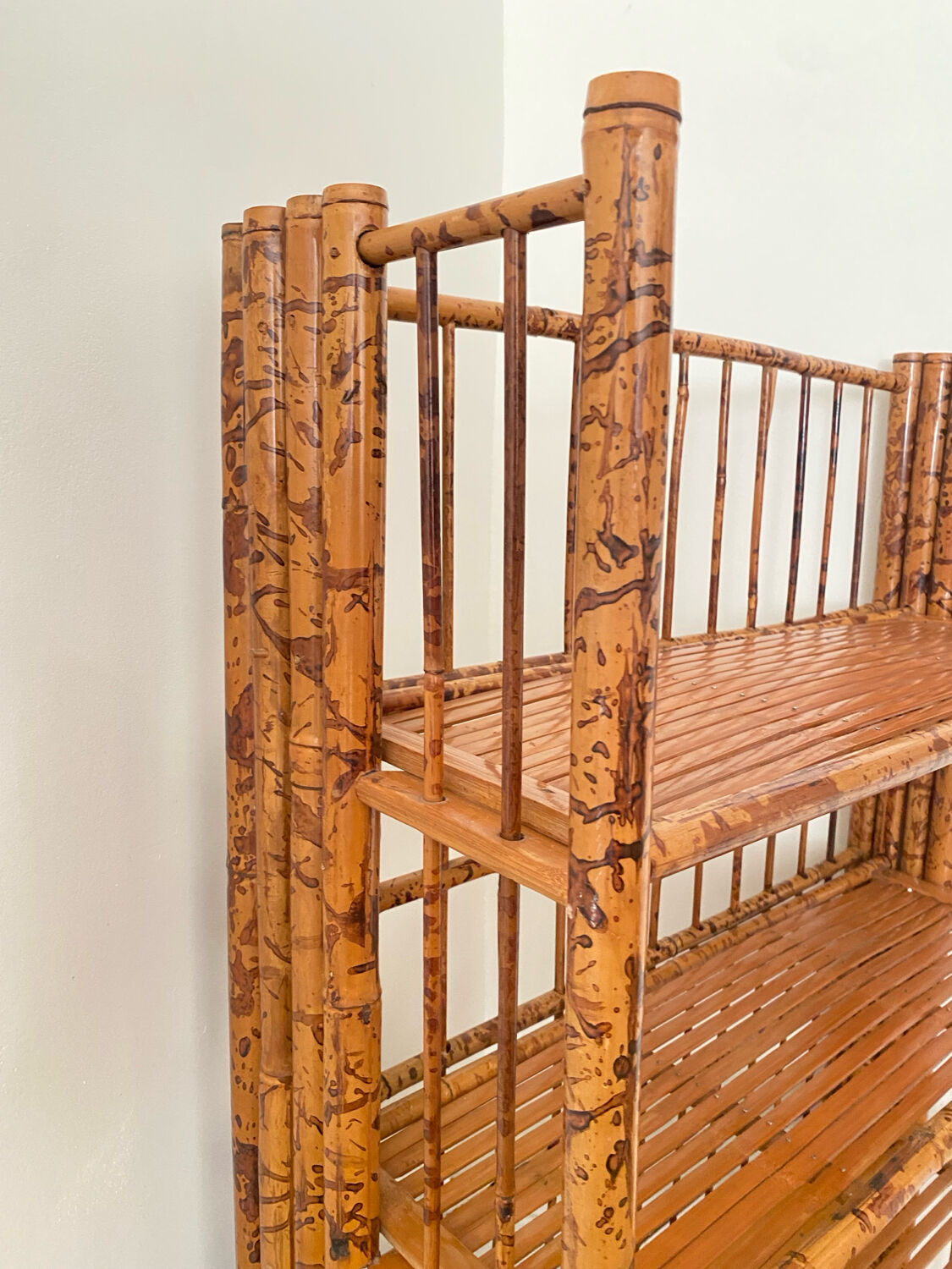 70's foldable bamboo shelf