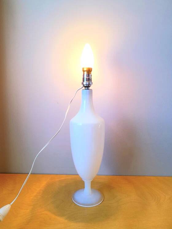 Lampe en opaline Sèvres France