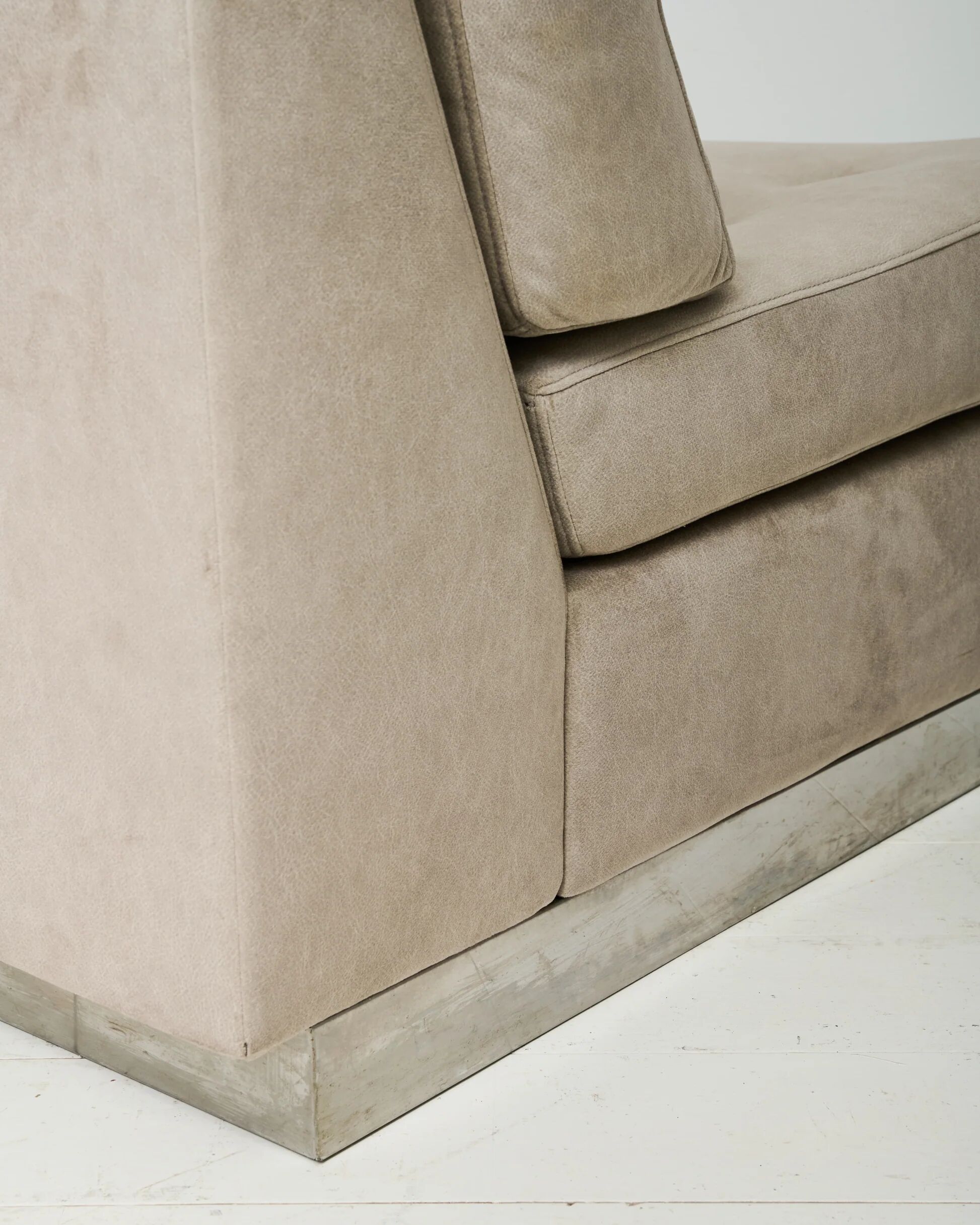 Chauffeuse grise, Jacques Charpentier, Roche Bobois, années 1970